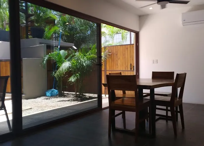 Turtle Townhome #1 Private Pool & Garden 300 Mtrs To